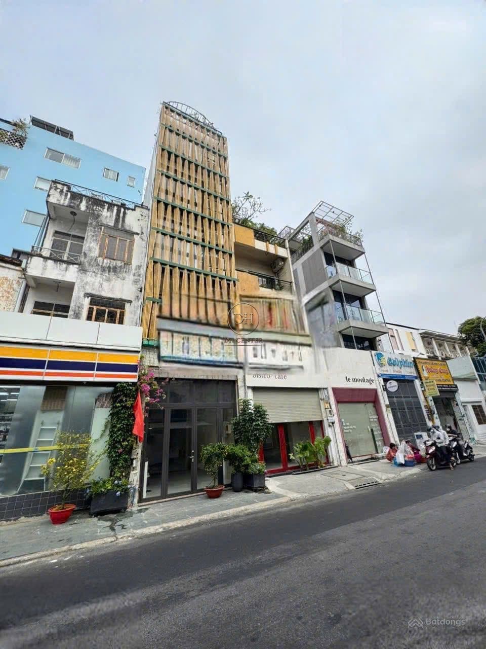 Cho thuê toà nhà đường Nguyễn Văn Thủ, Phường Đakao, Quận 1.