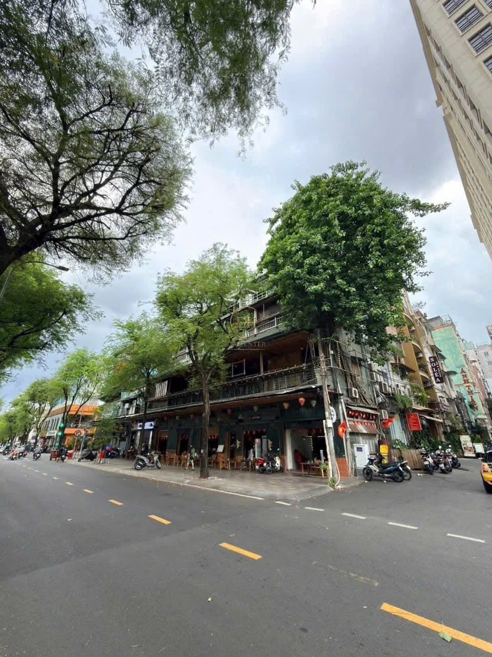 Cho thuê toà nhà đường Nguyễn Trung Trực, Phường Bến Thành, Quận 1