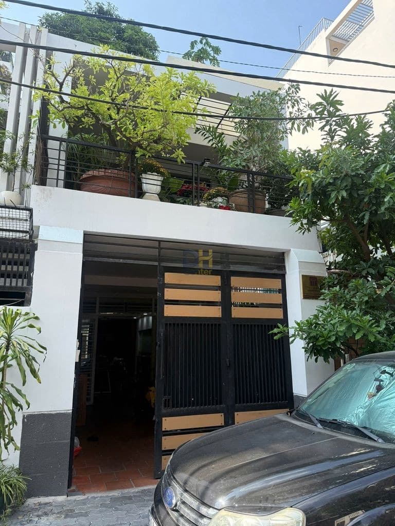 Cho thuê MB Ba Vì, Phường 15, Quận 10