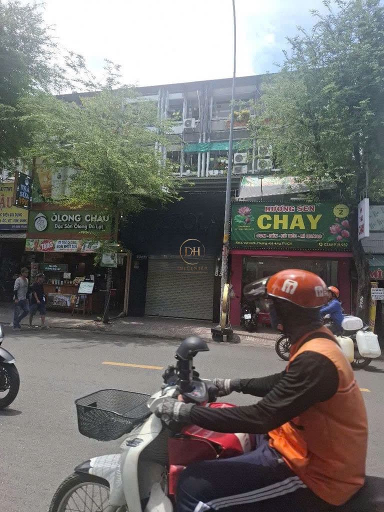 Cho thuê MB Sư Vạn Hạnh, Phường 13, Quận 10