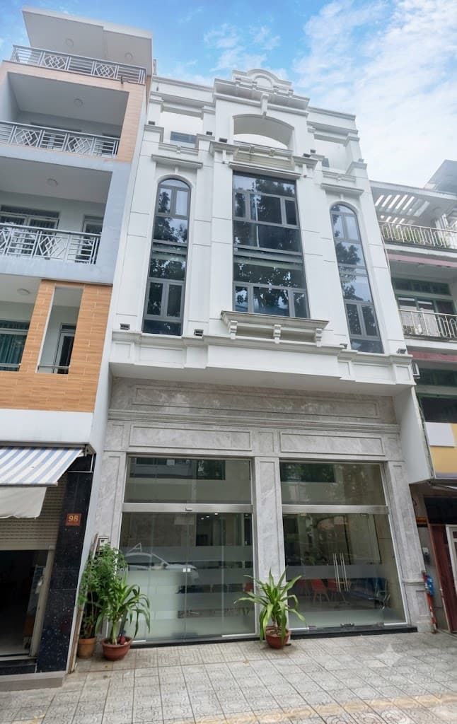 Cho thuê tòa nhà góc 2MT đường Lê Tuấn Mậu, Phường 12, Quận 6