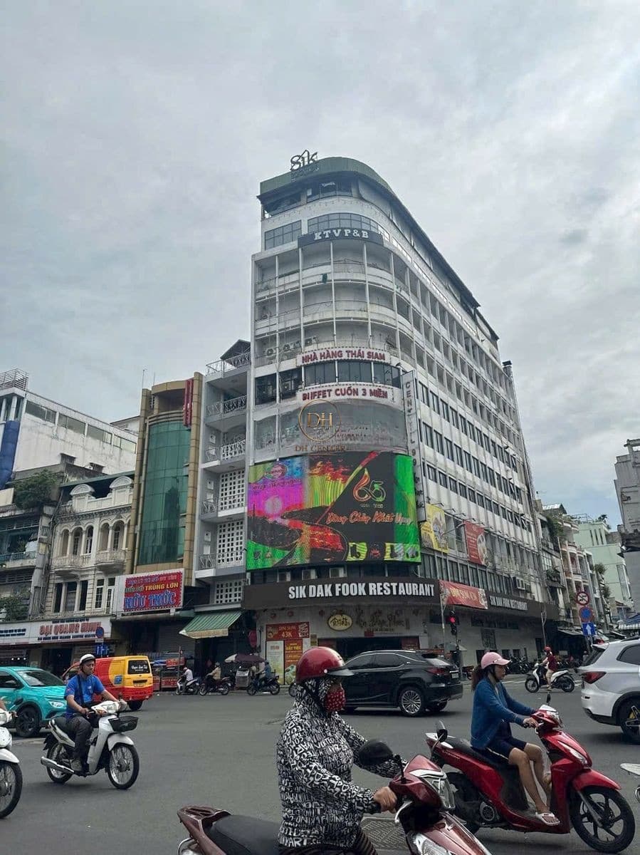 Cho thuê tòa nhà đường Trần Hưng Đạo, Phường 14,Quận 5