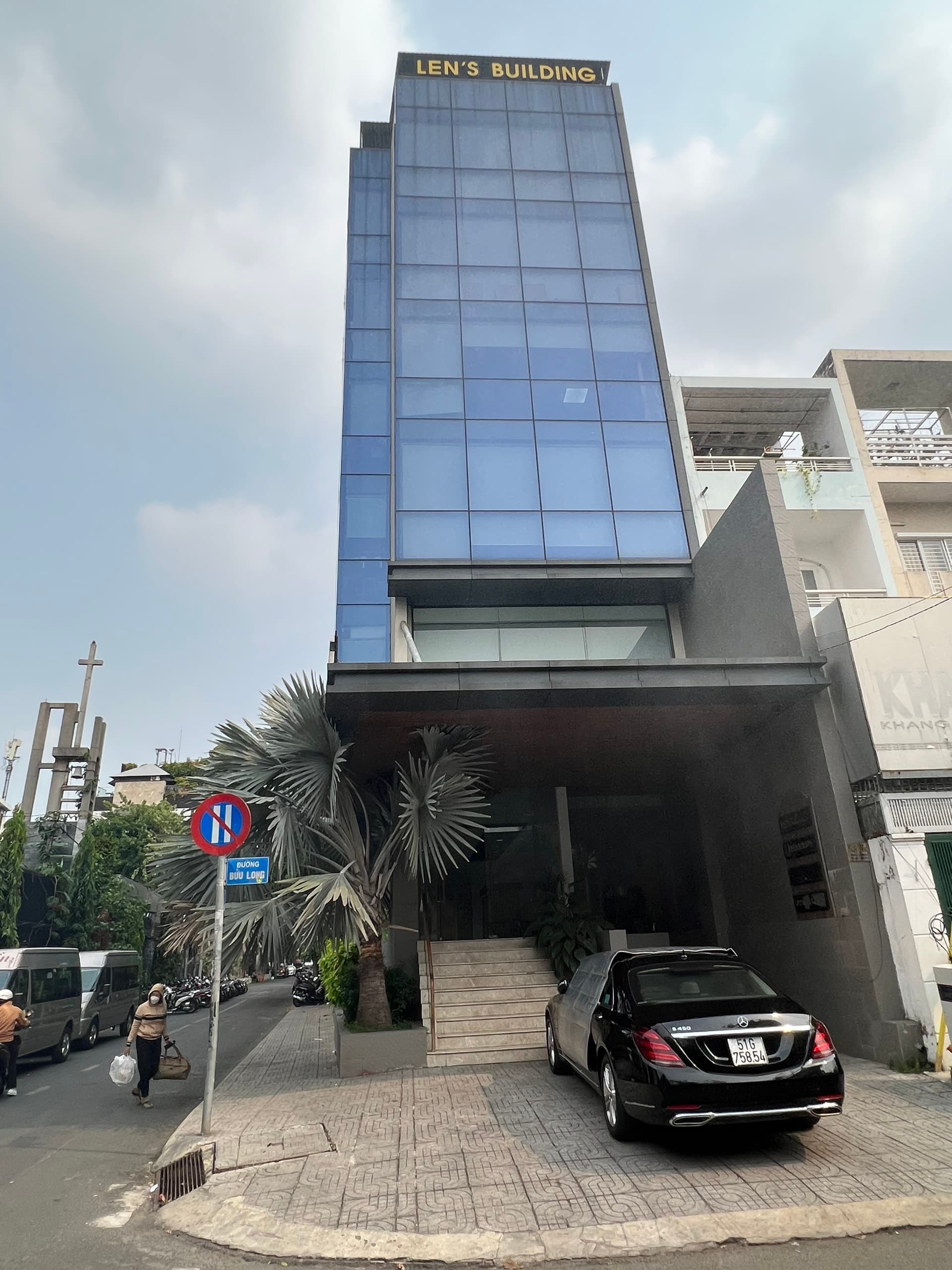 Cho thuê Sàn Văn Phòng đường Lê Thị Riêng, Quận 1