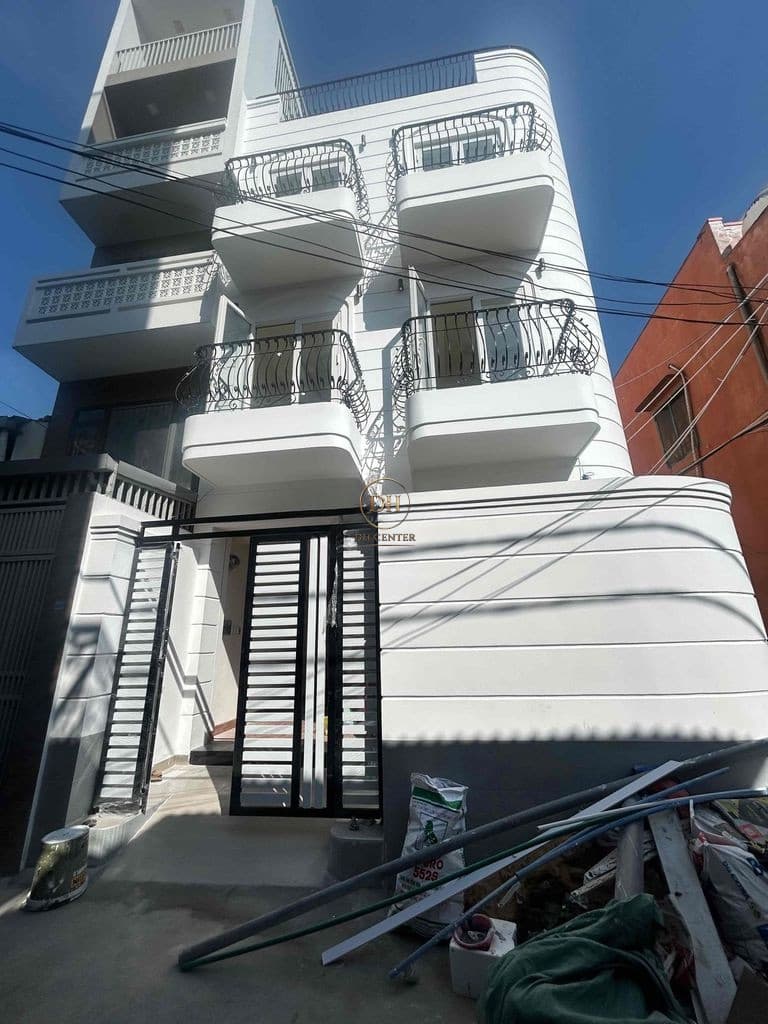 CHO THUÊ NHÀ HẺM CMT8, PHƯỜNG 13, QUẬN 10