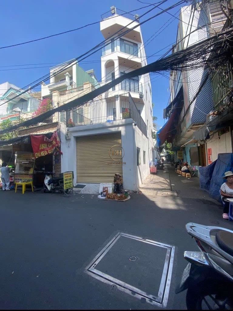 Cho thuê mặt bằng kinh doanh đường Trẫn Hữu Trang, Phướng 10, Phú Nhuận