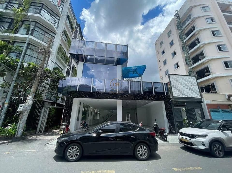Cho thuê toà nhà đường Thạch Thị Thanh, Phường Tân Định, Quận 1 