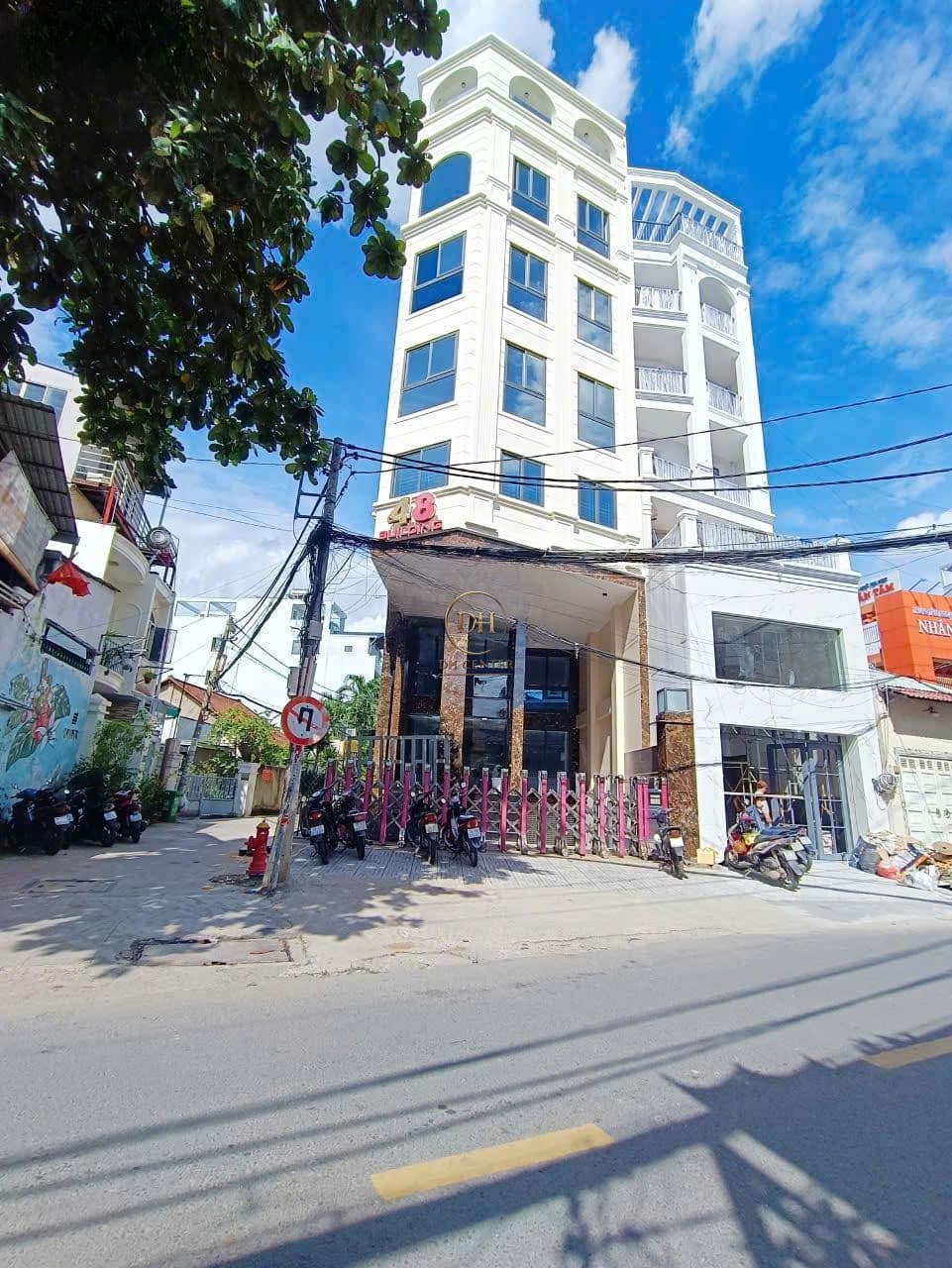 Cho thuê nhà đường Trần Bình Trọng, Phường 5, Quận Bình Thạnh. ( Góc 2MT )