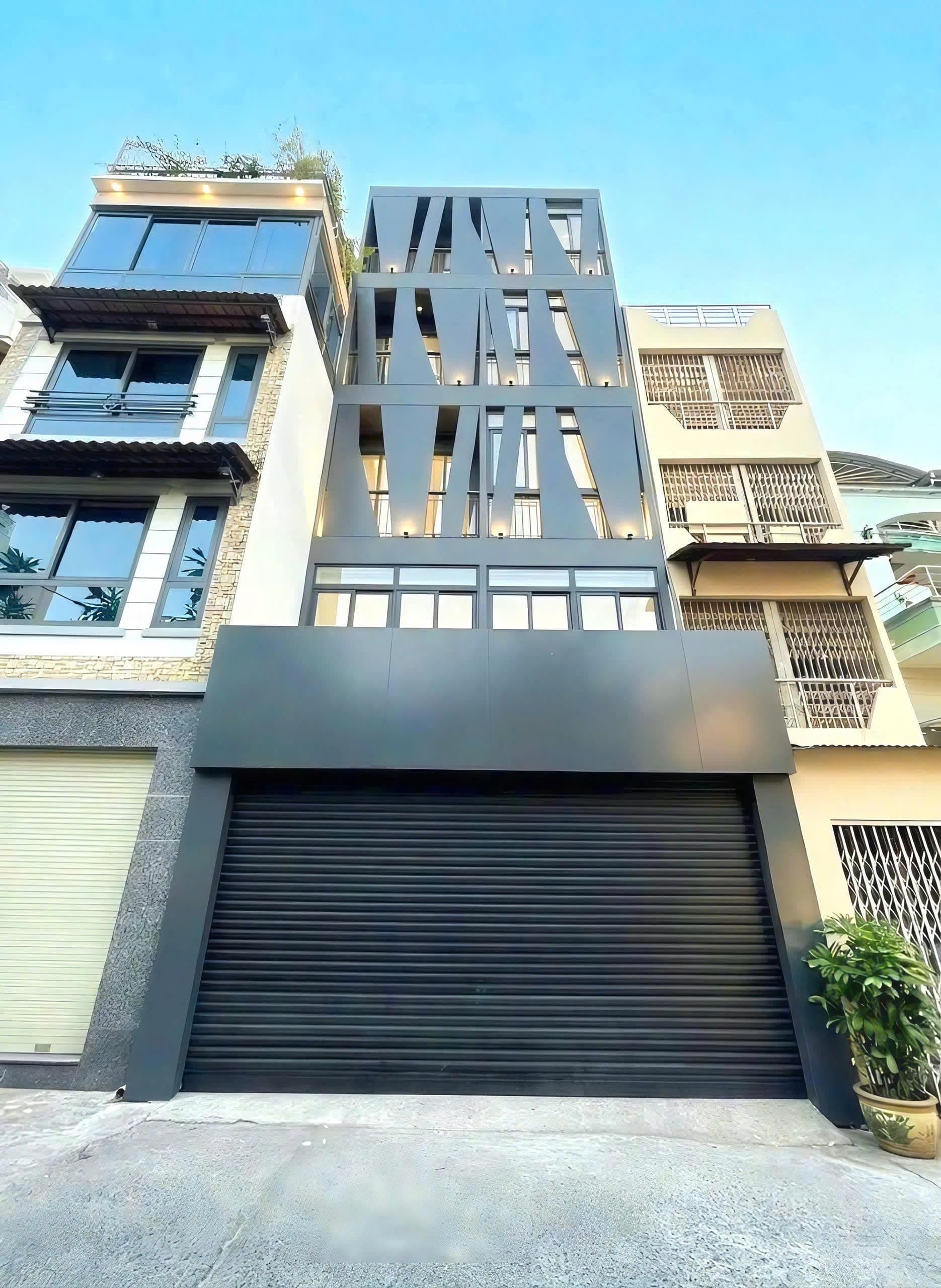 Cho thuê nhà MTKD đường Khánh Hội, Phường 1, Quận 4