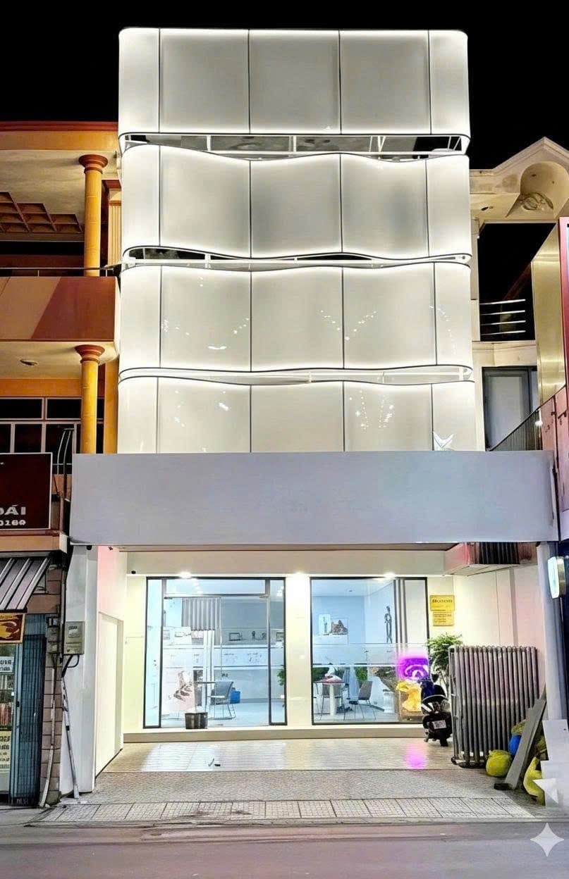 Cho thuê nhà MTKD An Dương Vương, Phường 4, Quận 5 